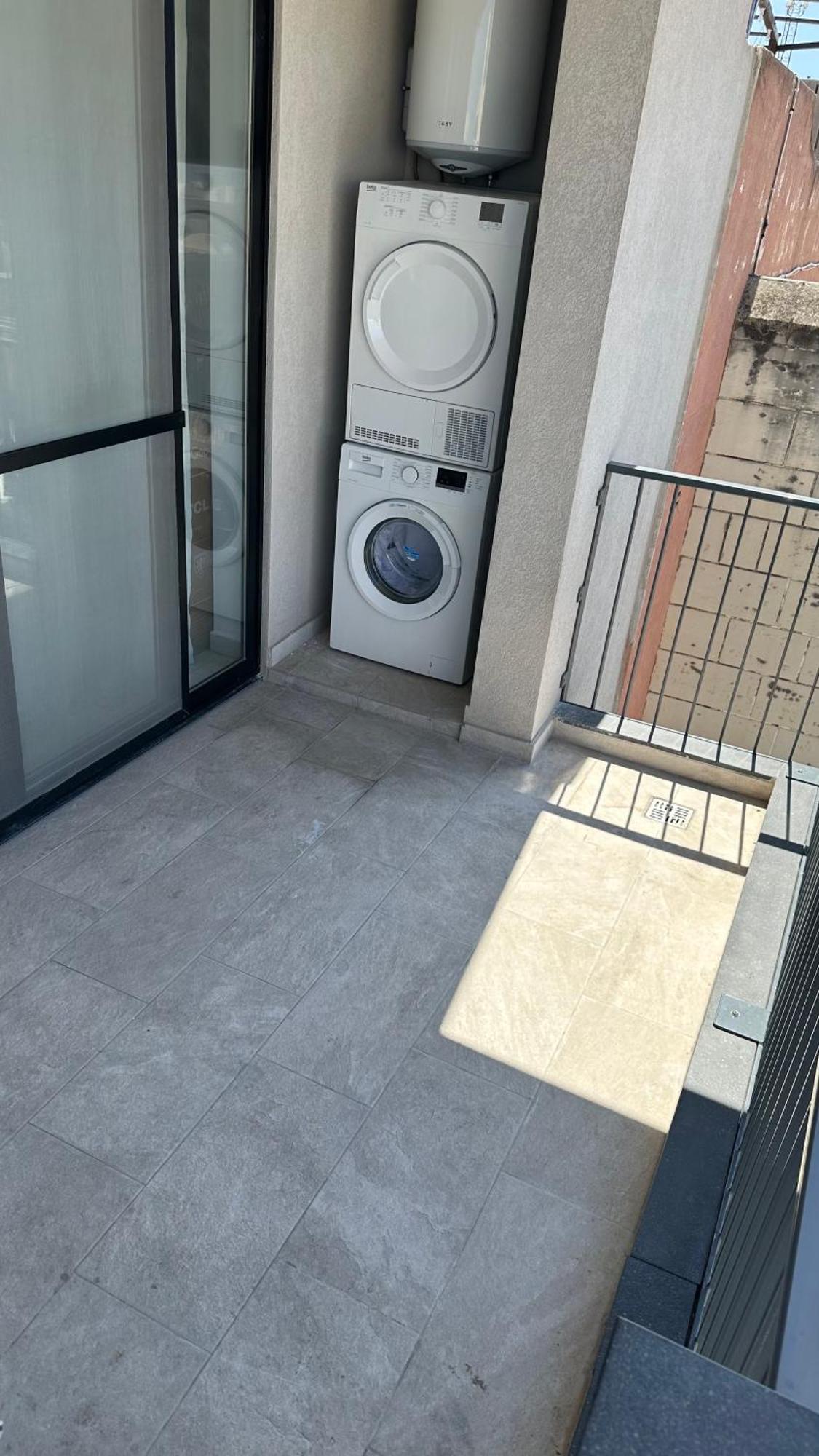 Your Elegant Home Away From Home Shared Apartment Only With Host Żebbuġ المظهر الخارجي الصورة